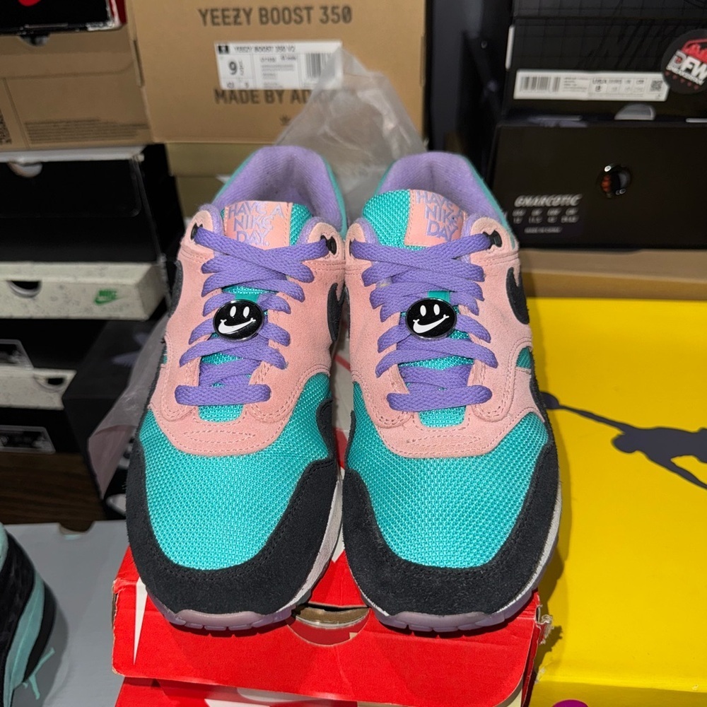 Nike Air Max ‘Have A Nike Day’ Size 8 - Picture 2 of 3